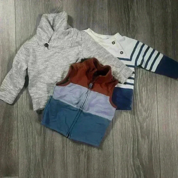 Old Navy and Carter’s 3 Piece Boys Fall Bundle Size 18 Months - Picture 1 of 10